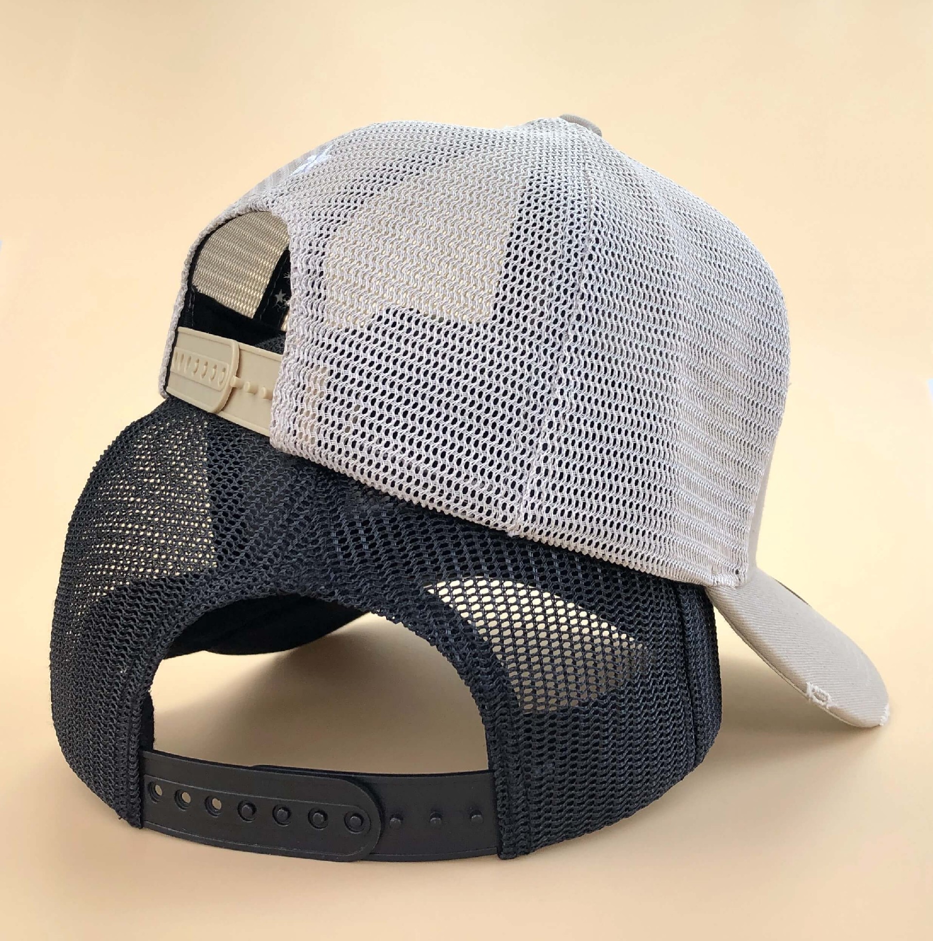 CMC-3113(Wholesale Embroidered Logo Caps For Men Vintage Distressed Rip Mesh Sports Trucker Hat)